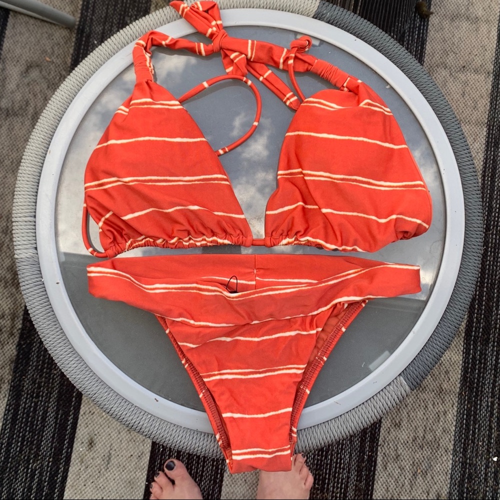 Vix Bikini Top (L) and Bottoms (S)
